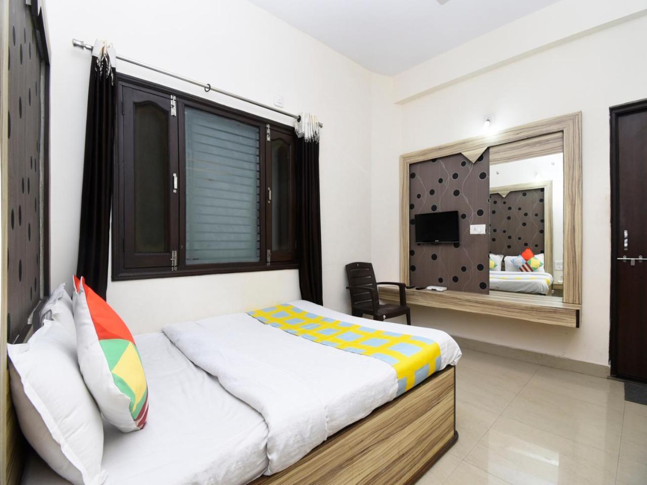 Elegant 1Br Stay In Mount Abu Central 외부 사진